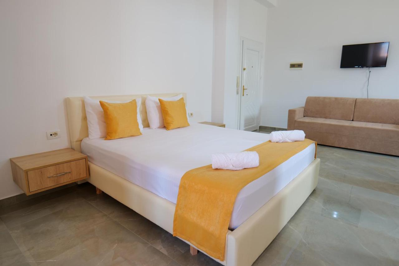 Hotel Adi-Vera Sarandë 외부 사진
