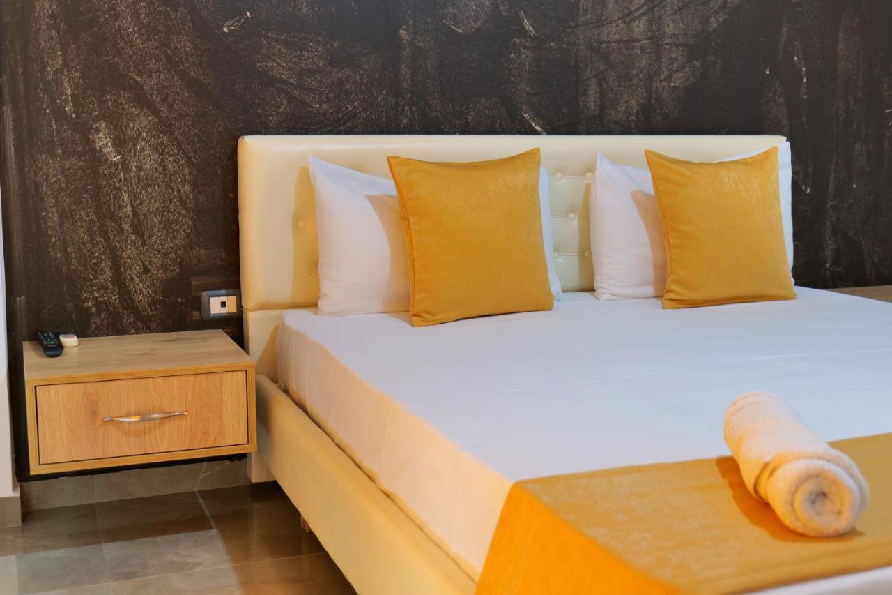 Hotel Adi-Vera Sarandë 외부 사진