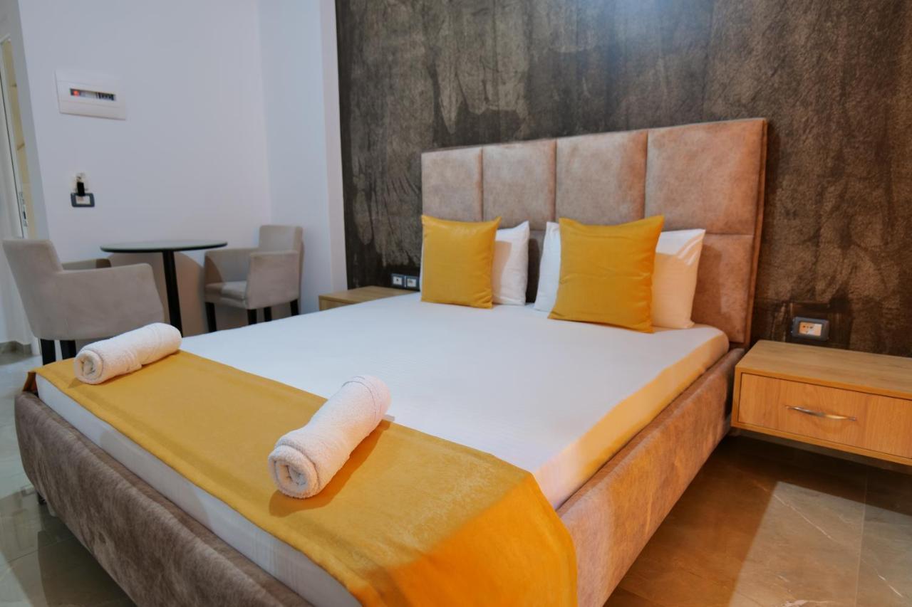 Hotel Adi-Vera Sarandë 외부 사진