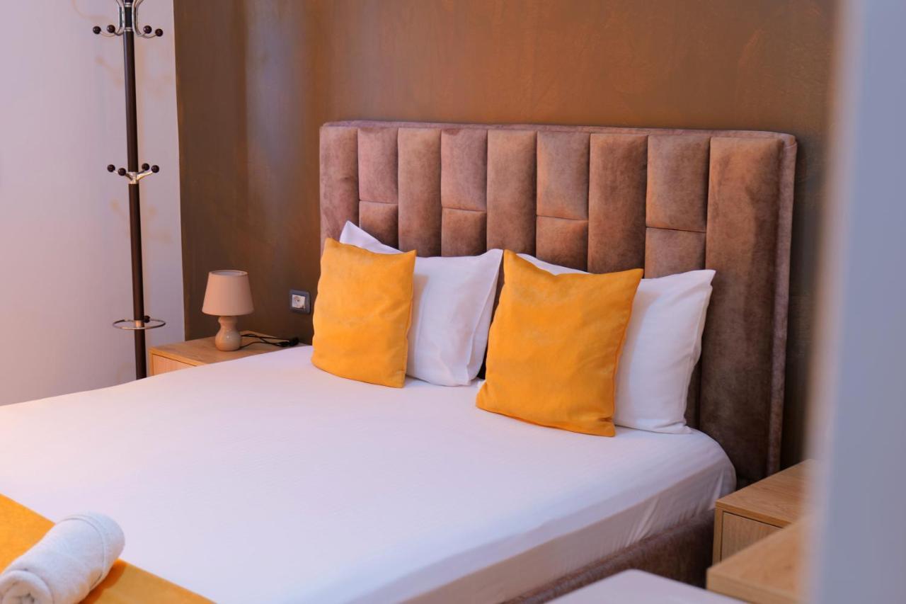 Hotel Adi-Vera Sarandë 외부 사진