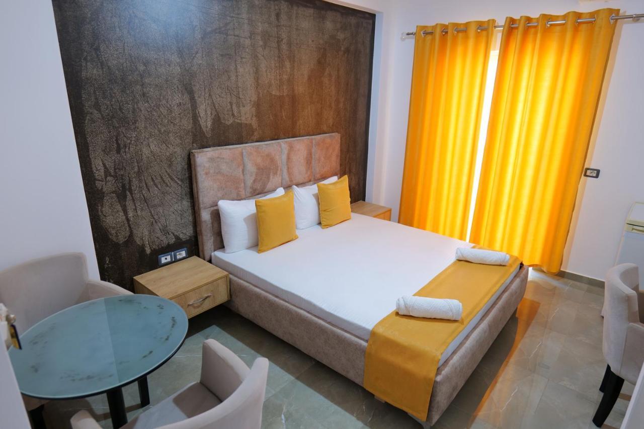 Hotel Adi-Vera Sarandë 외부 사진